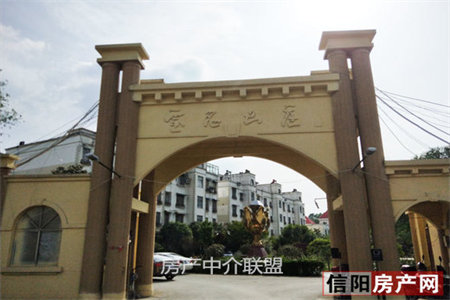 湖西景苑三室二厅127平毛坯有储出售