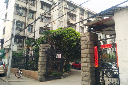 密州鑫辉华庭3室2厅1卫73.8万91m2出售